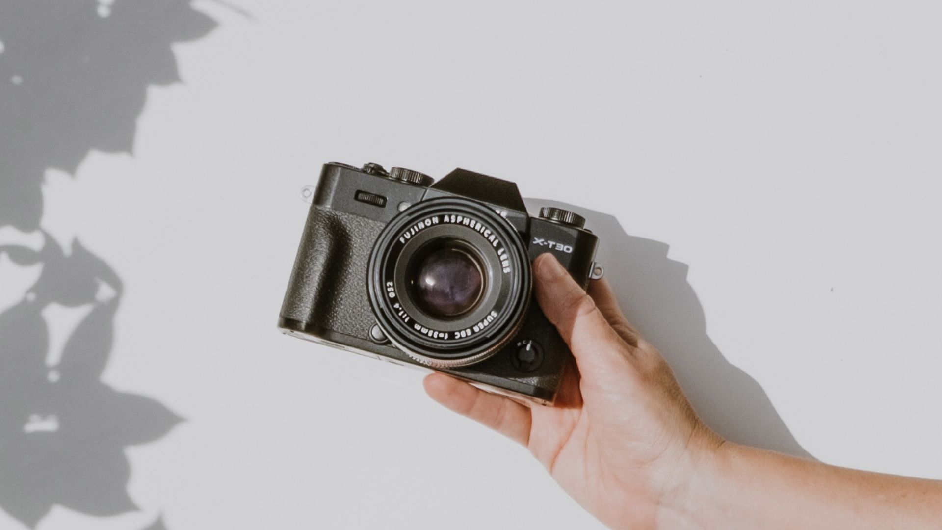 5 Tempat Sewa Kamera Murah di Depok En's Room