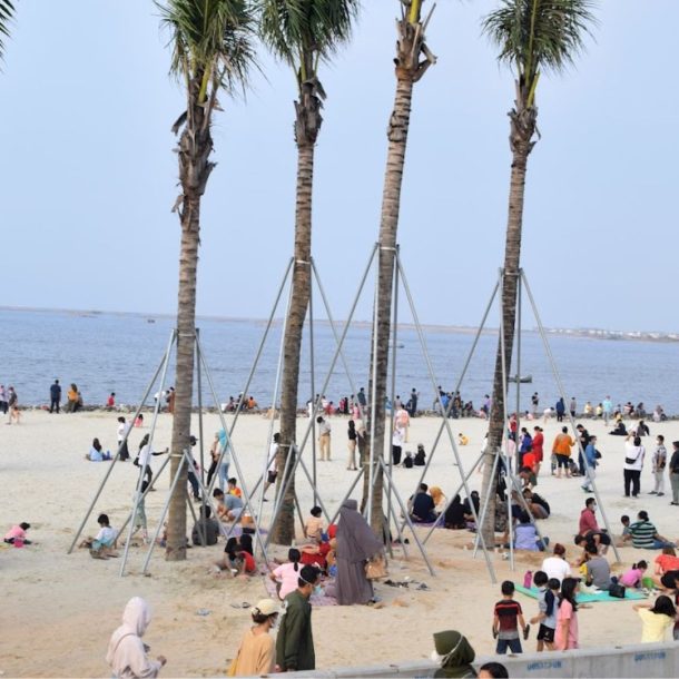 Pantai Pasir Putih PIK 2