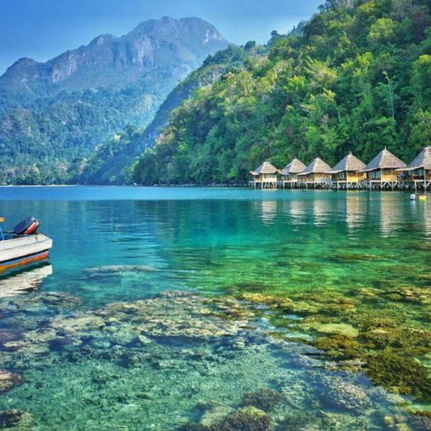 Pantai Ora Maluku