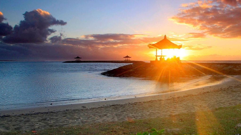 Pantai Nusa Dua - Tempat Menikmati Sunrise di Bali