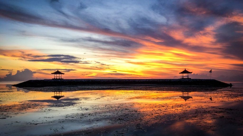 Pantai Sanur - Tempat Menikmati Sunrise di Bali