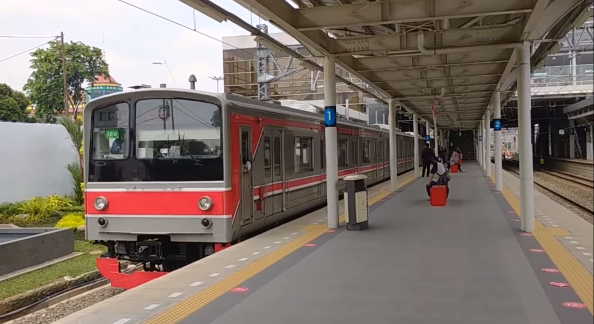 stasiun jakarta timur