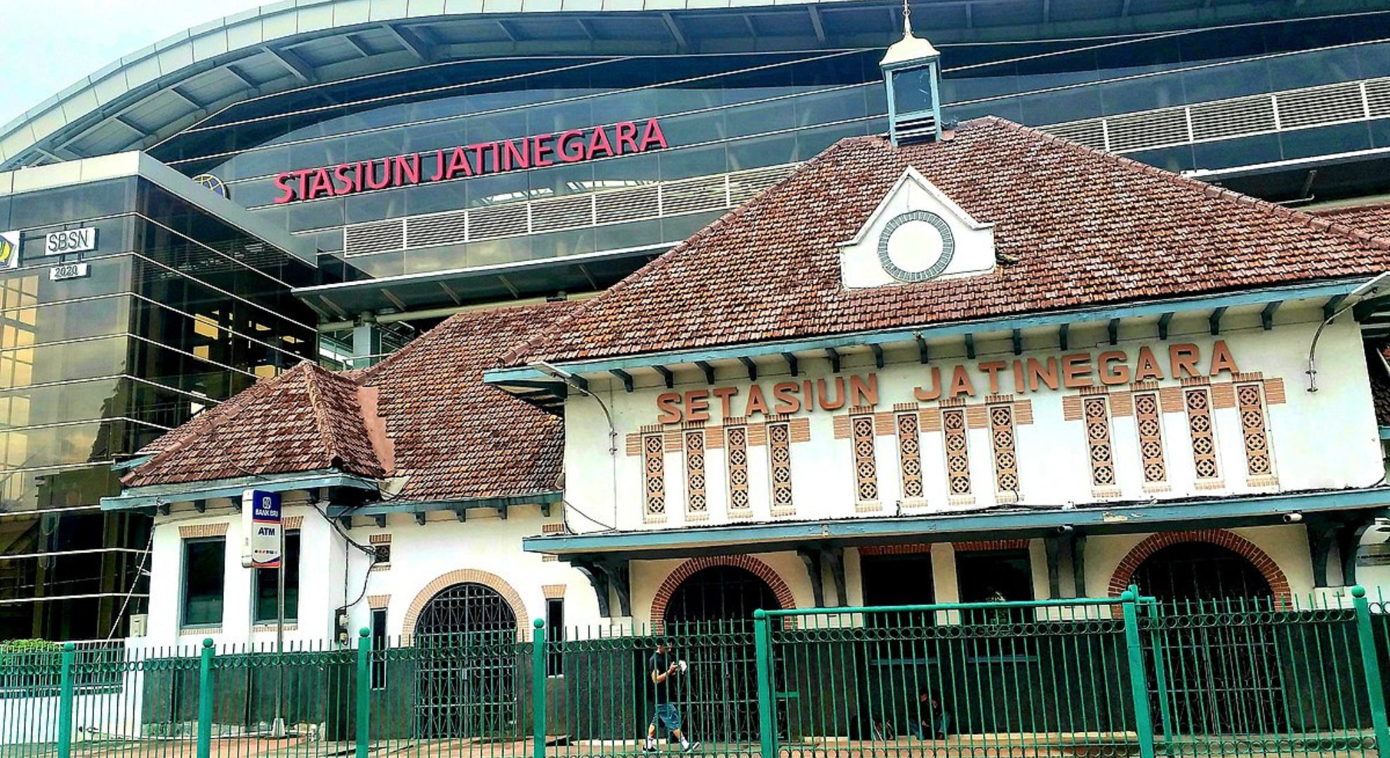 stasiun jakarta timur